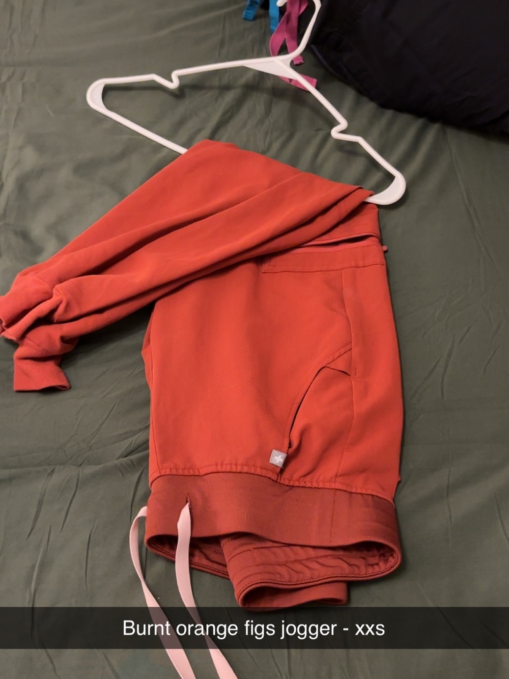 Auburn Orange Jogger figs